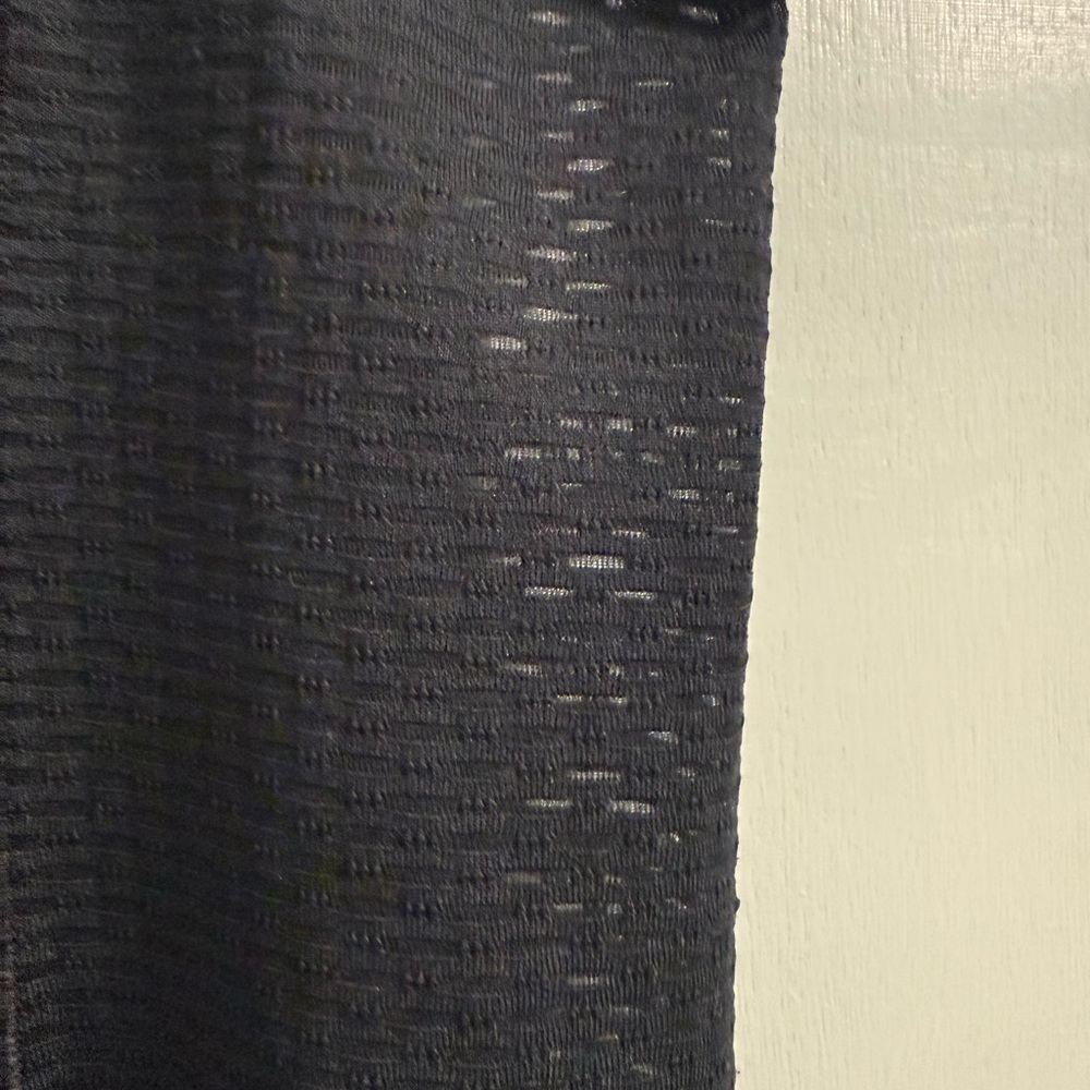 Under Armour HeatGear Black Racerback Tank | Size M | College Gym Staple - Picture 7 of 8